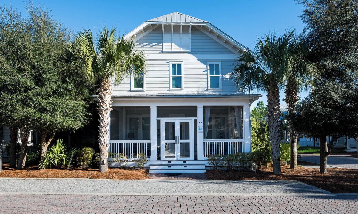 Santa Rosa Beach House | 30A Luxury Beach House - sleeps 11, dog friendly, great reviews!