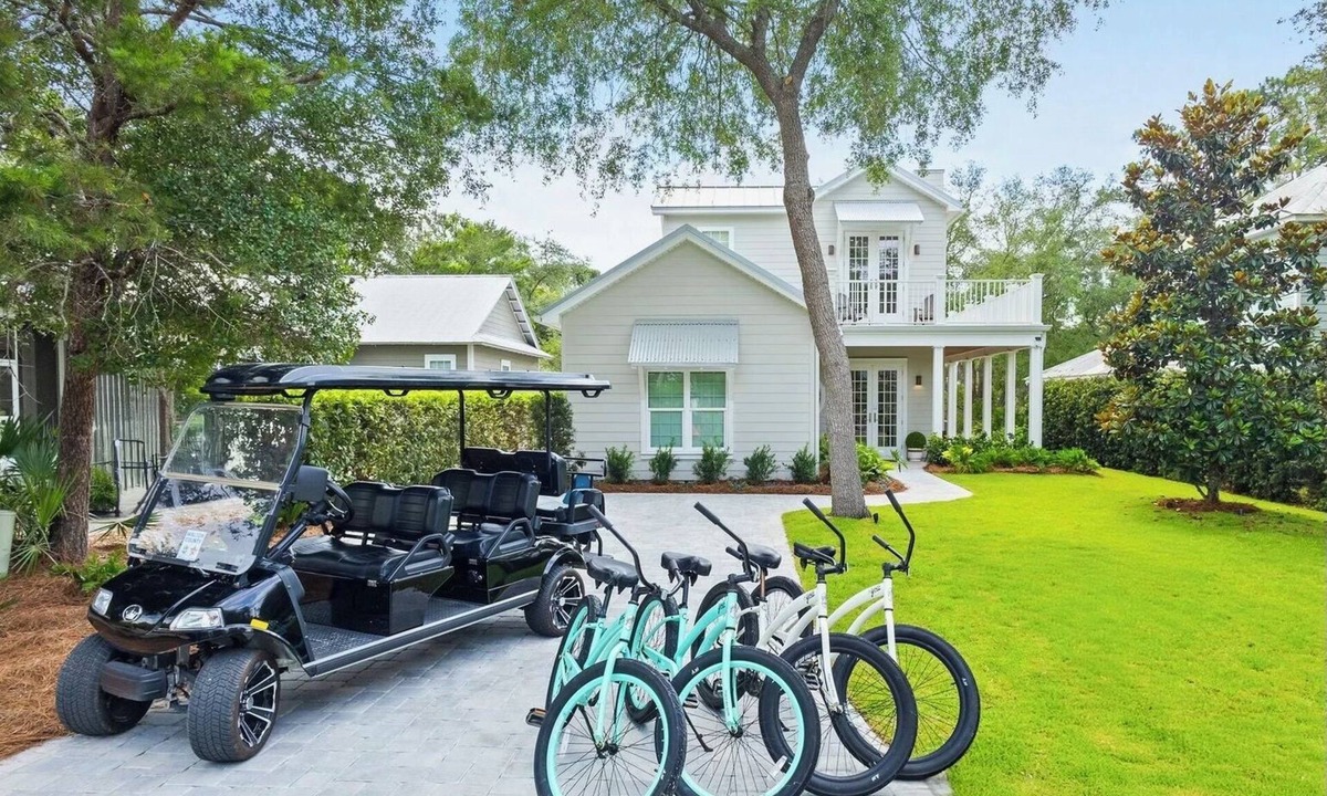 White's Gulfview House | 30A Seacrest Beach Access | Private Pool/Golf Cart/Bikes & Steps to Beach | iDream Vacation