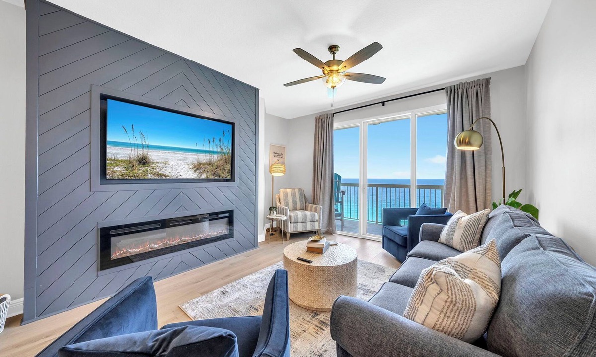Miramar Beach Condo | 5 Star Stays Stocked Luxury Retreat 2 Kg Suites