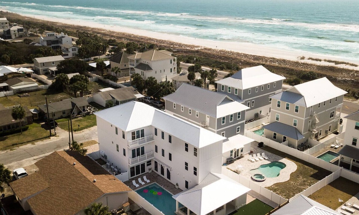 Bid-a-wee Beach Villa | 604 Anemone LUX beach mansion! Sleep 37 Lap Pool & Golf ⛳️🏝️☀️ 21+ to book!