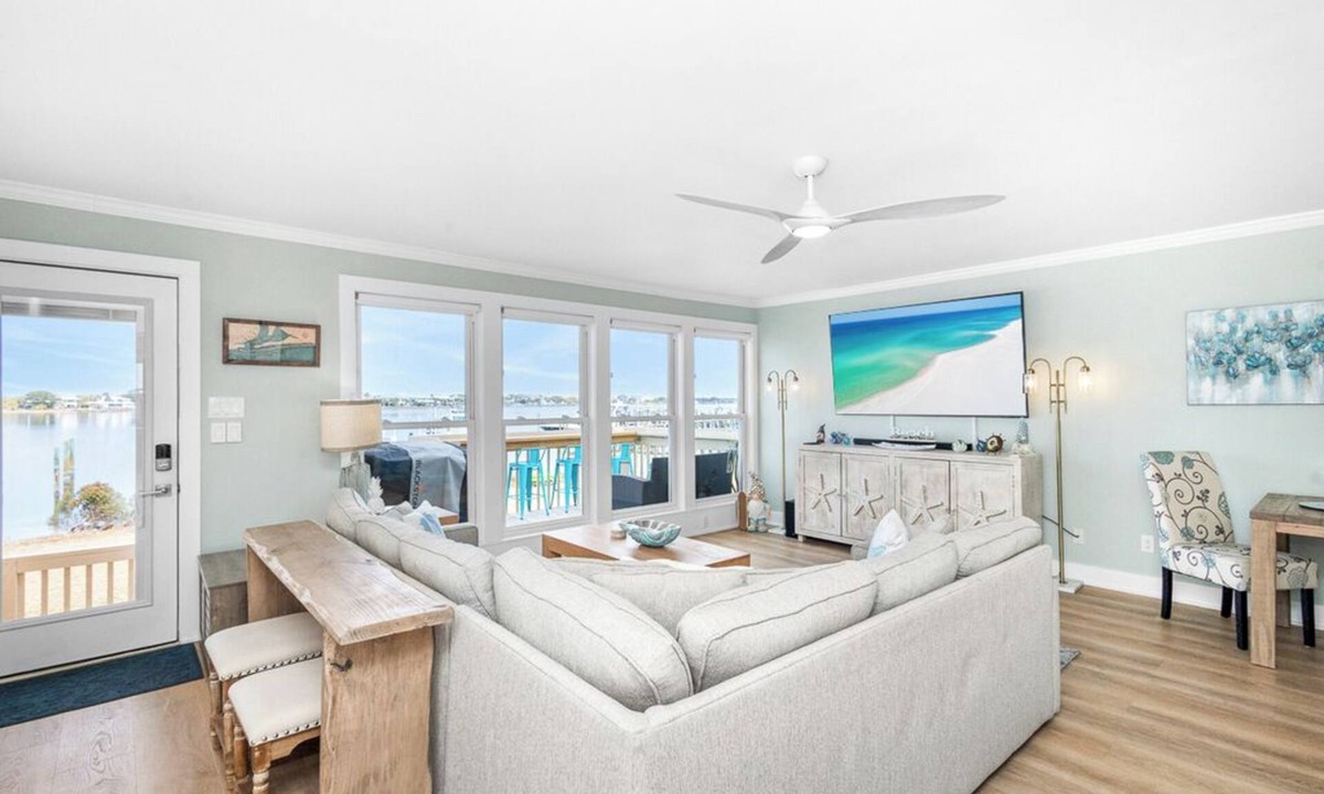 Villa Sabine House | Bayfront Escape | Santa Rosa Sound Views | 100 Steps to the Beach!