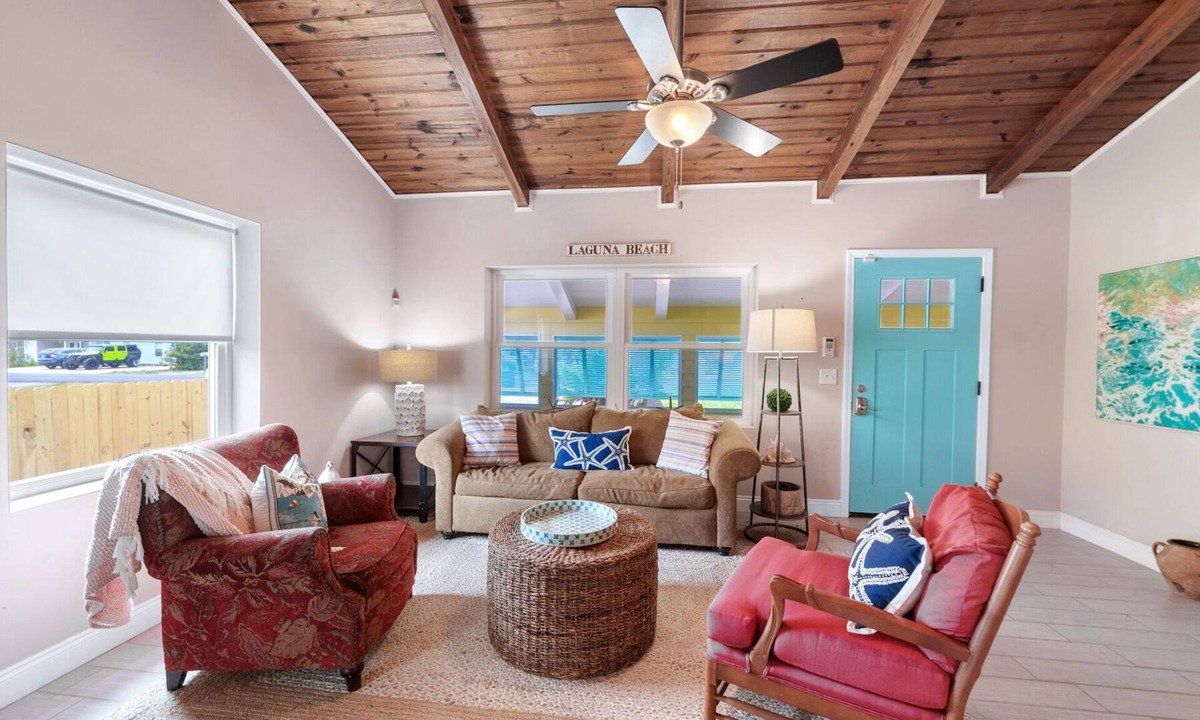 Laguna Beach Estates House | Beach Baby - Private Pool, Golf Cart Included🛺, Pet Friendly, Sleeps 8