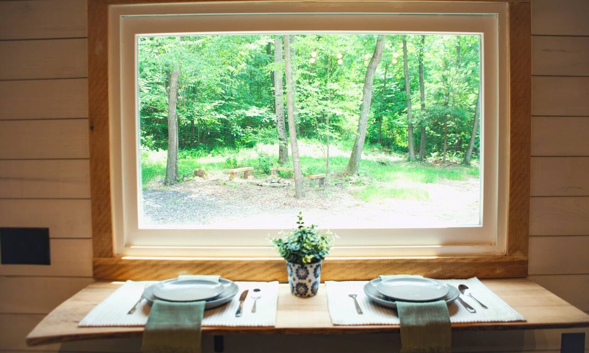 Mattawana House | Beautiful Secluded Tiny Home nestled in Huntingdon,Pa. Perfect couples getaway
