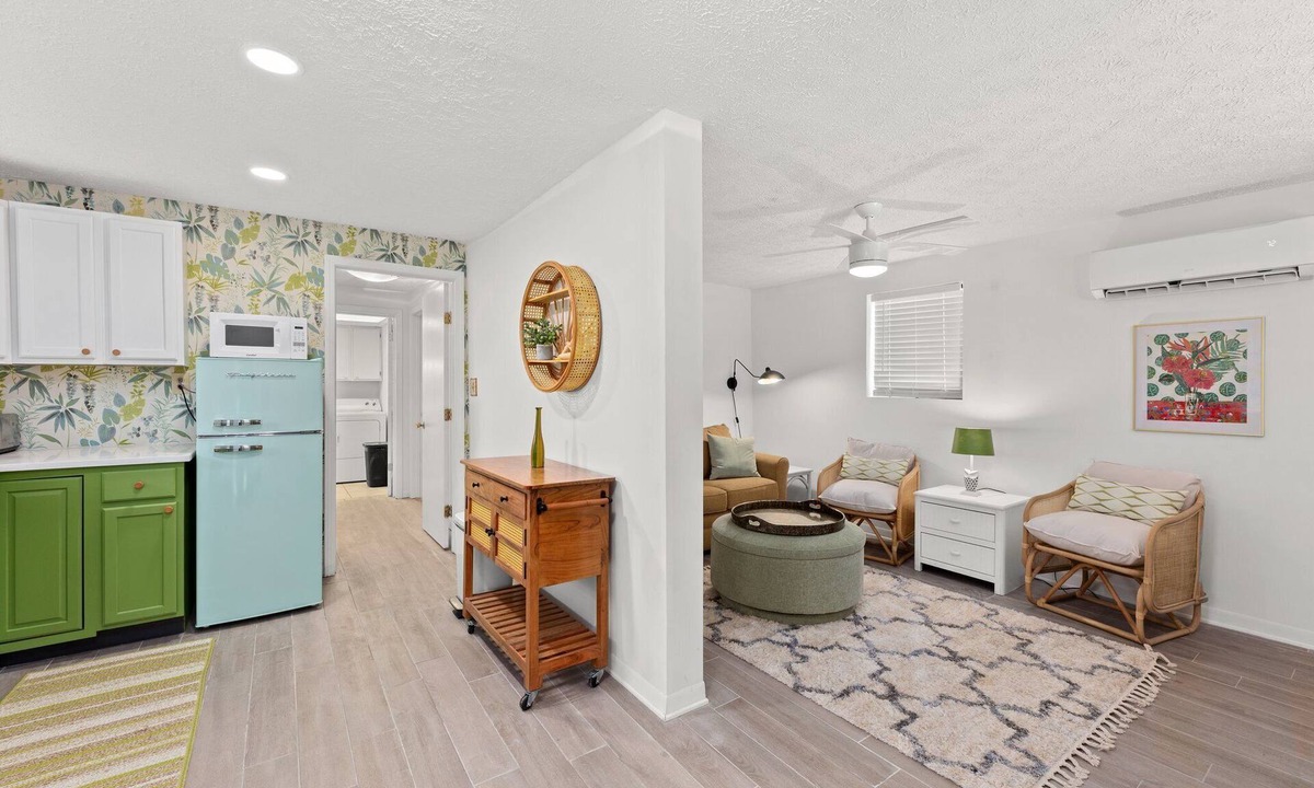 Laguna Beach Estates House | Bottom of Duplex! Summer Dates Available! Book Now!