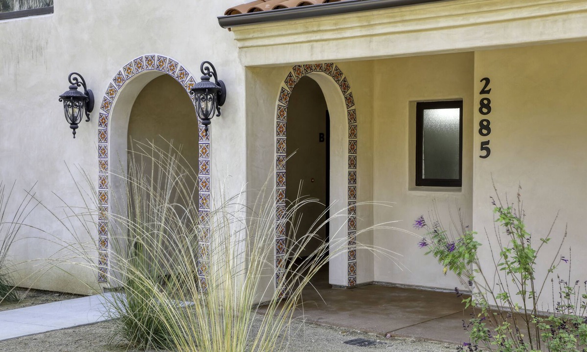 Callender House | Casa Blanca 3Bdrm Home Steps from Beach, Golf & Wine