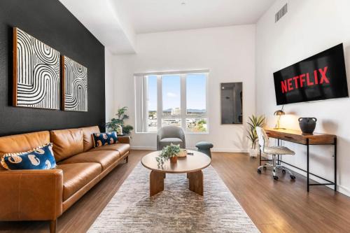 Little Tokyo Apartment | Central LA Hideaway, Steps from Japanese Village