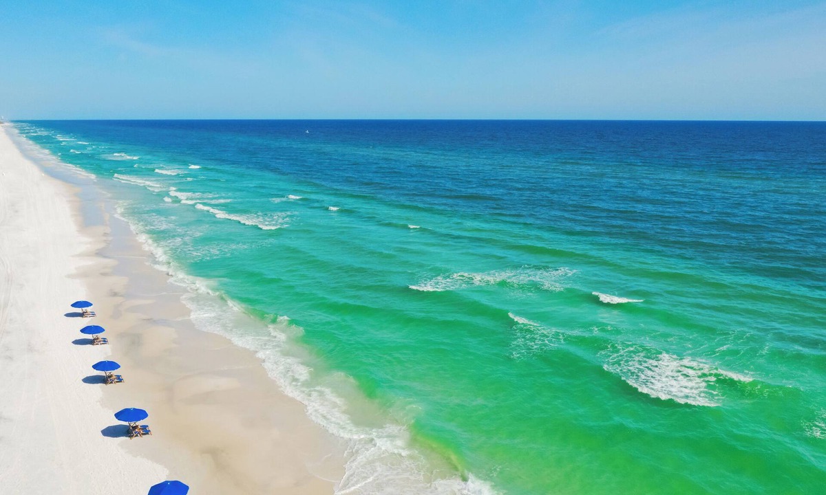 Fort Walton Beach House | Charming 3-bedroom home in Fort Walton Beach with golf putting green