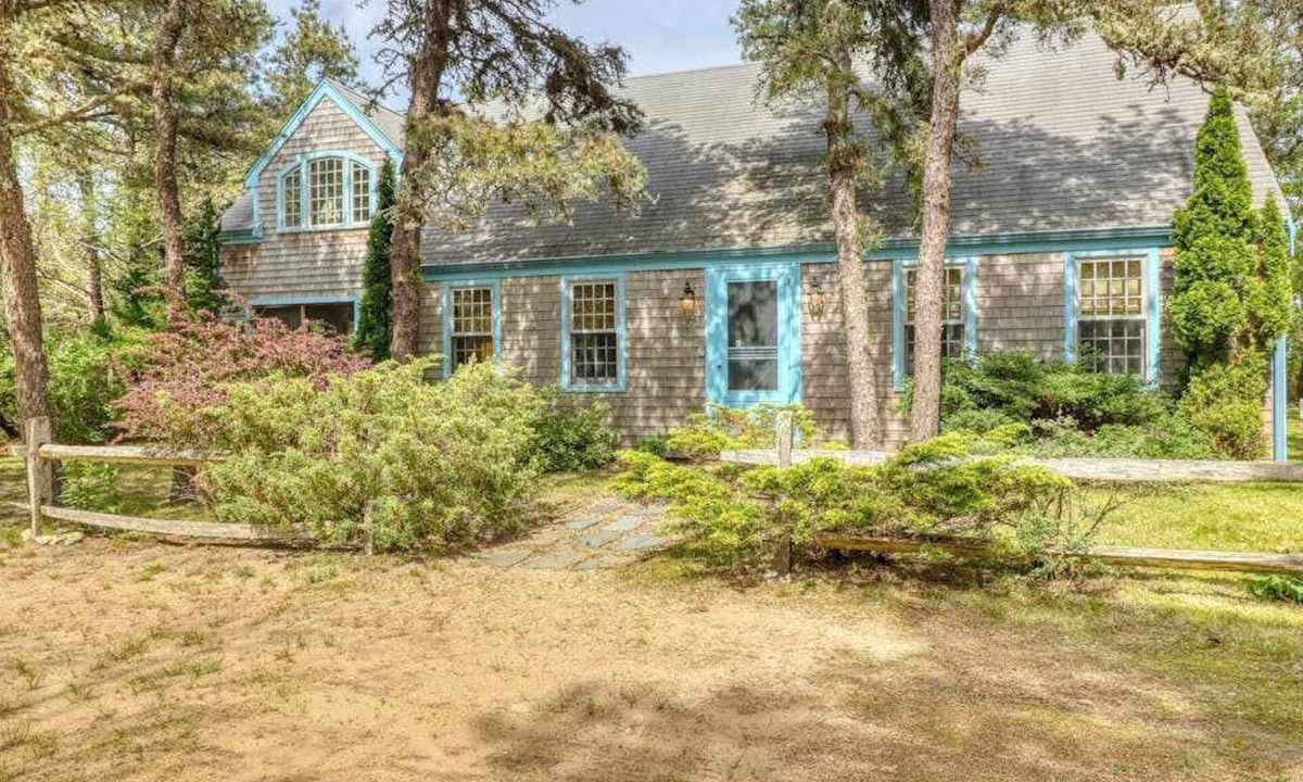Katama House | Charming home set on private lot with WiFi, sunroom, W/D, & great location