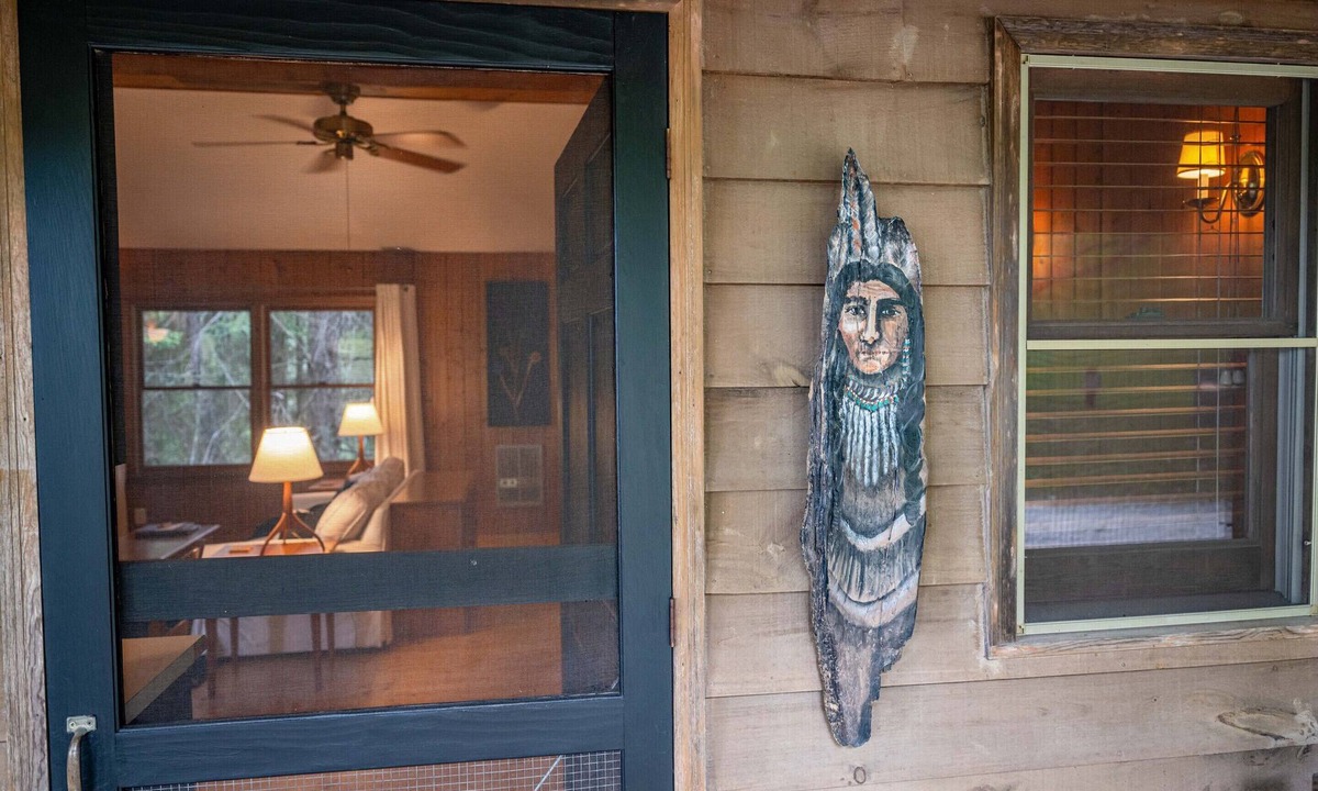 Scaly Mountain Cabin | Cherokee Cabin | Jetted Tub | Fireplace