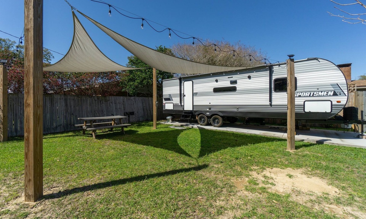 Brent House | Coleman Camper Oasis-Beaches-shopping-dining