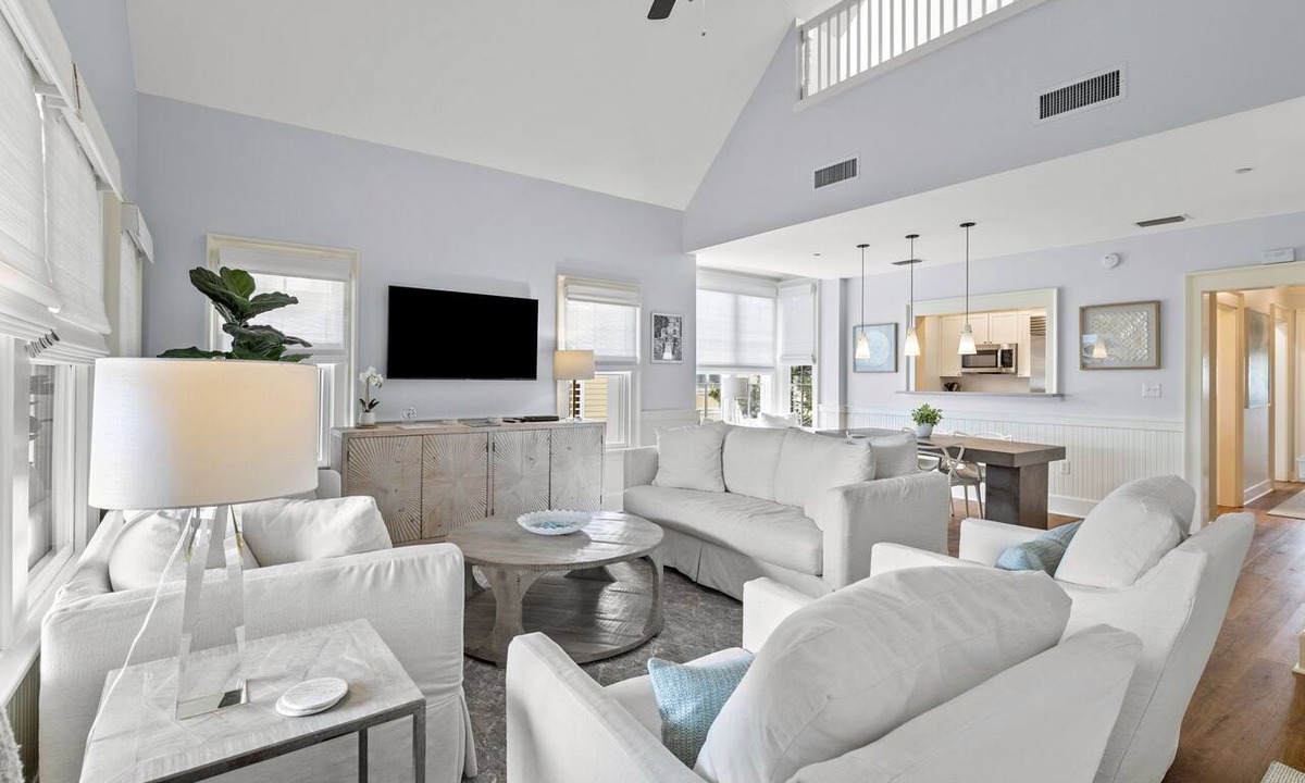 Watercolor Condo | Cozy Gulf View Condo Near the Beach