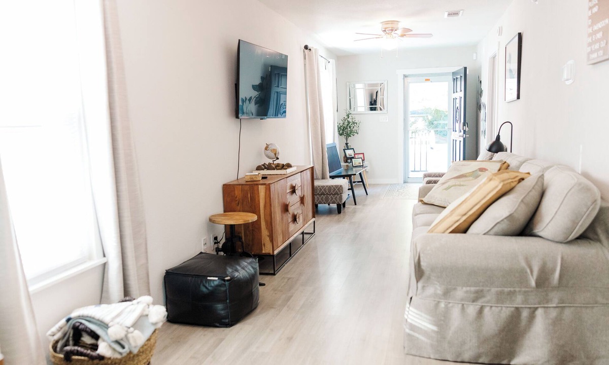 Southeast Pensacola House | Cozy Pensacola Retreat "The Gwendolyn" - Minutes to Downtown & Beach
