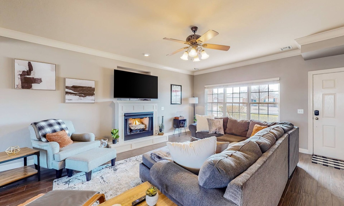 Bentonville House | Dog-friendly charmer with an enclosed yard, fireplace, jetted tub, W/D, and AC