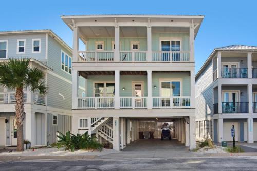 Navarre Beach House | Driftwood Cottage