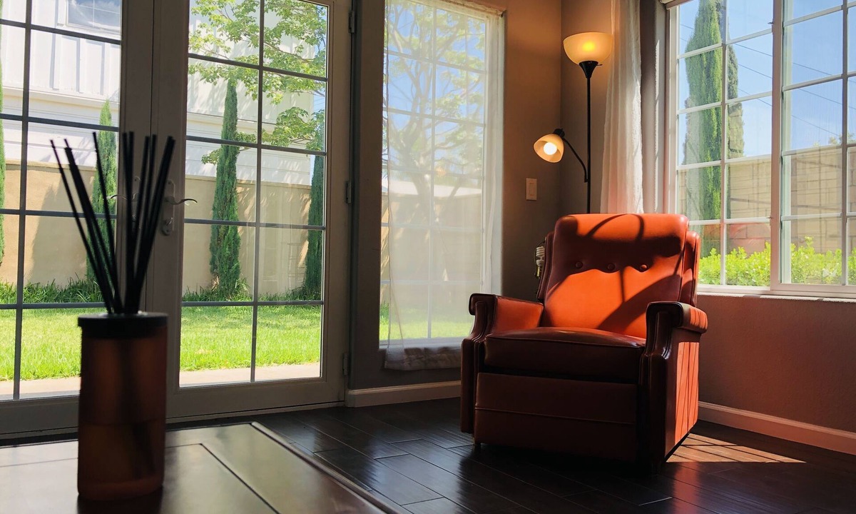 Anaheim Colony Historic District House | Entire charming stylish guest house -31 nights minimum