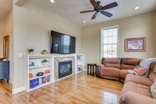 Murphy House | Explore Historic Dtwn! Walkable Loft in Murphy