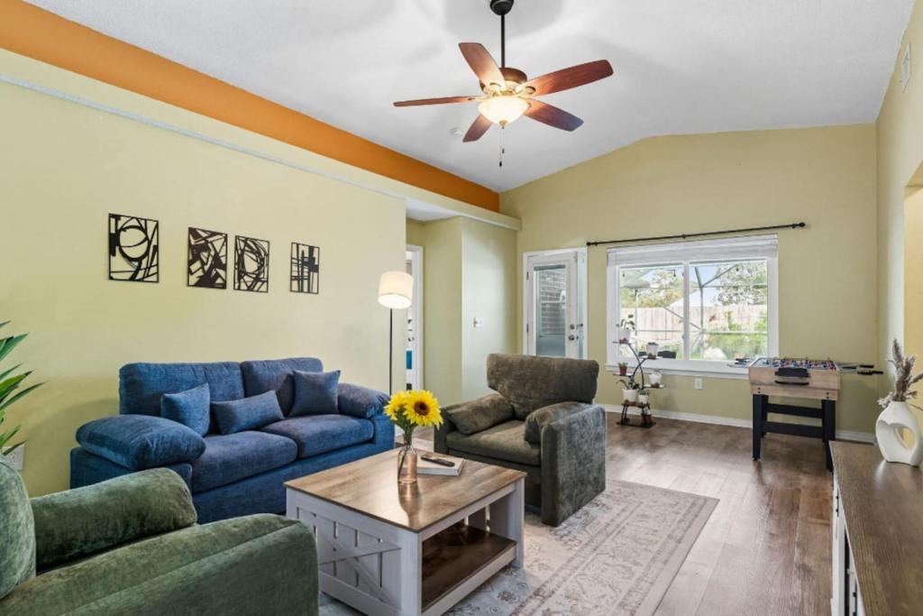 Milton House | Family Milton Home with Private Pool