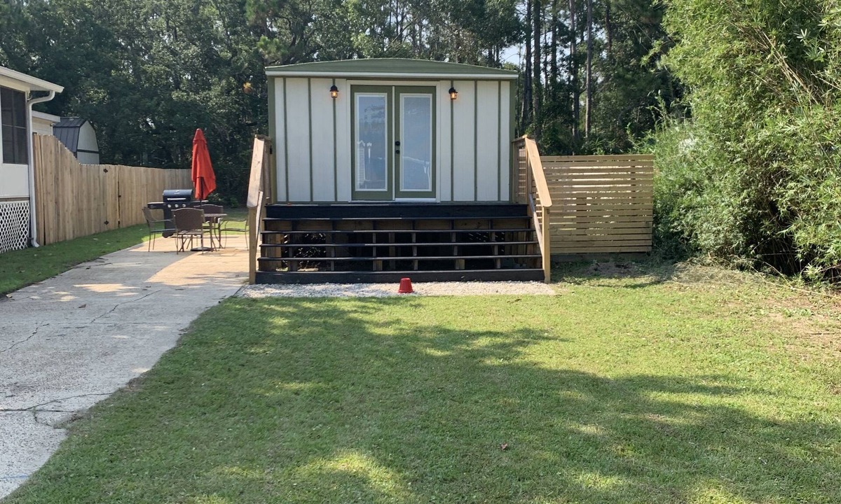 Bayou Grande Villa House | Furnished 2BR Near NAS, Hospitals & Beach - Sleeps 4, Parking Included