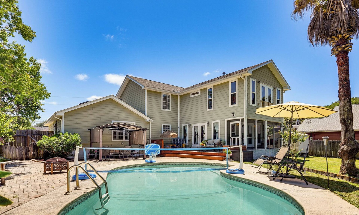 Mary Esther House | Game Room, Private Pool! Family Gem in Mary Esther