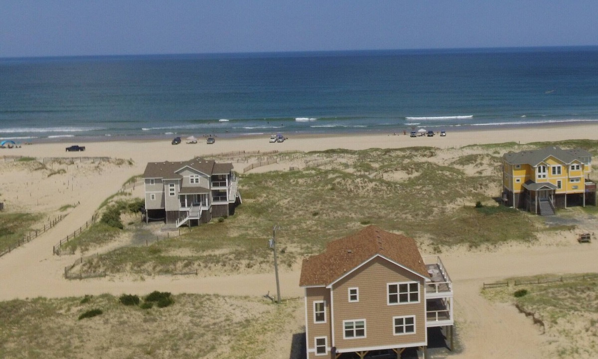 Carova Beach House | Harper House | 3BR Semi-Oceanfront 4x4 OBX | Ocean Views | Sleeps 6