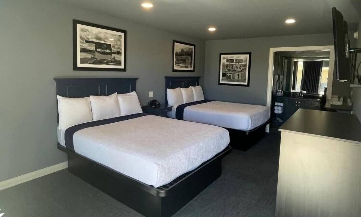 Roland Hotel | Interstate Inn