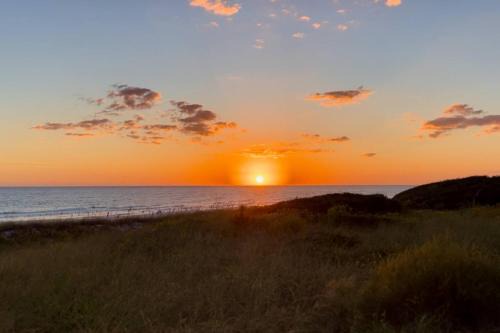 Laguna Beach House | Laguna Beach Bungalow sleeps 4 large patio just steps to the sand