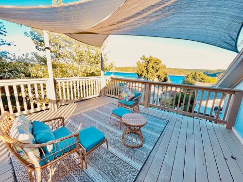 Beaver Shores House | Lake View Twin Homes, Spacious Decks & Kitchens