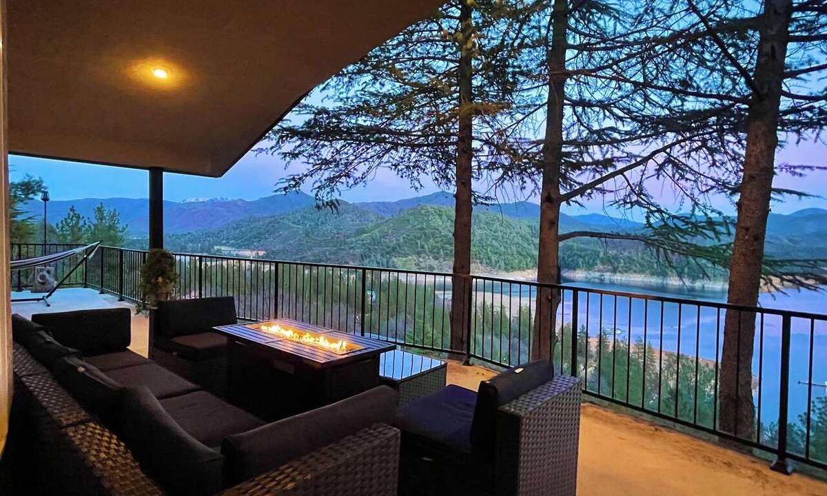 Lakehead Cottage | Lakeview 7BR Two Houses w/Game Rooms, Stunning Views - Perfect for Families!