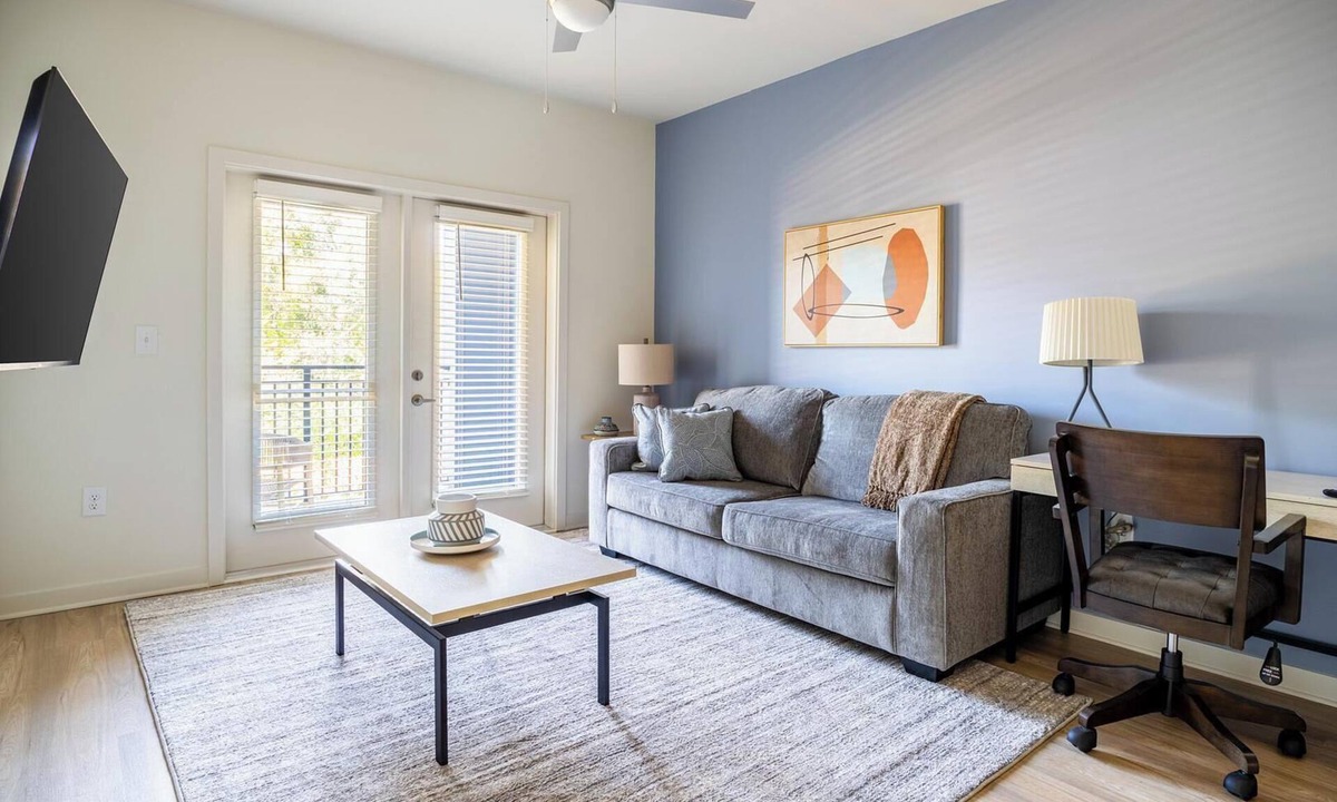 Bellview Apartment | Landing | Stunning 1BD, Gym, Pool