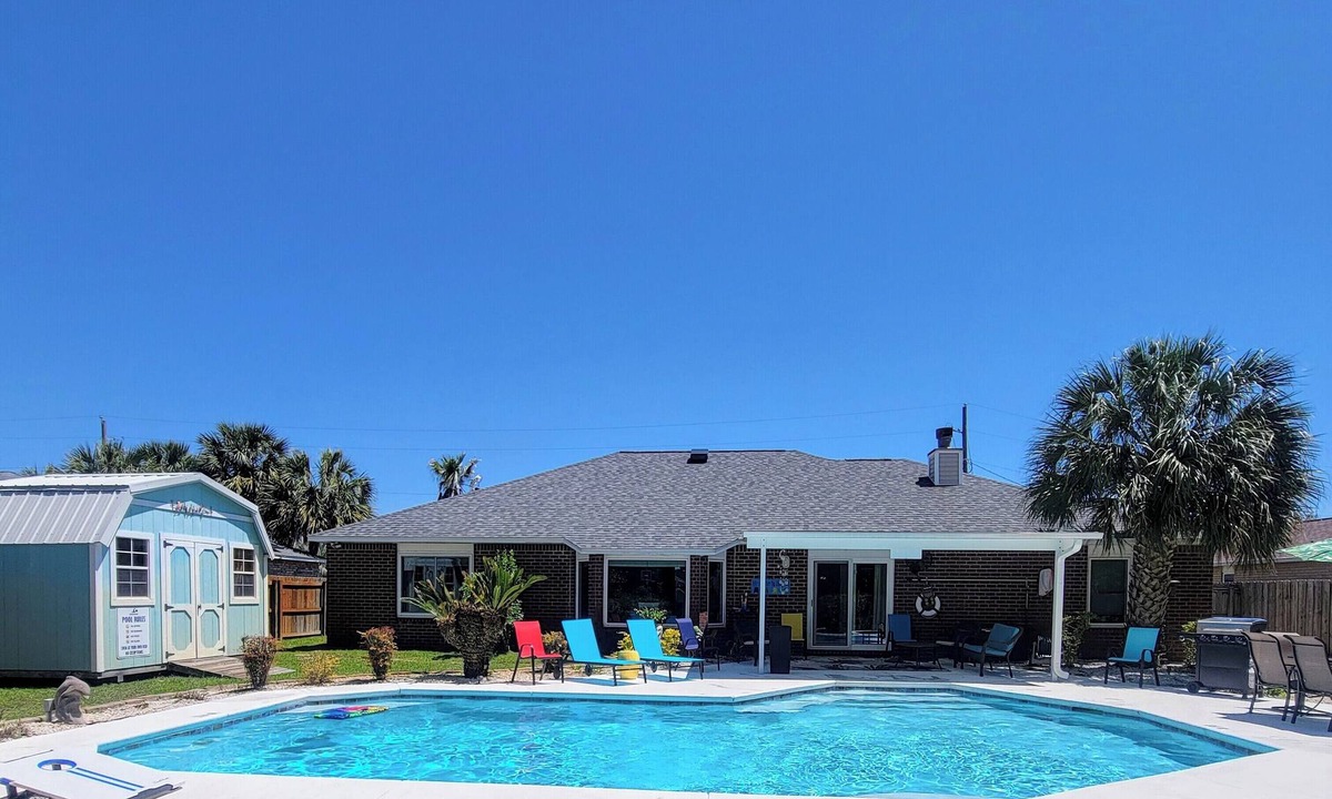 Navarre House | Large heated/chilled private pool 6 feet deep. 10 minutes to Beach/Golf