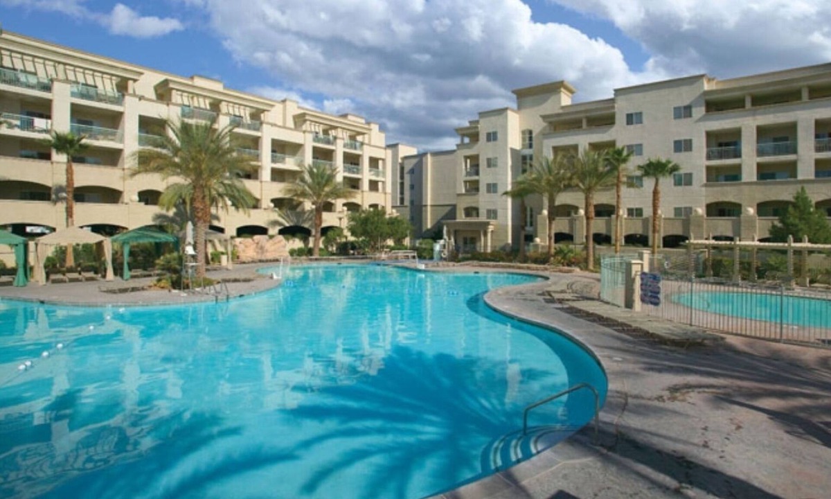 Enterprise Condo | Las Vegas | Family Vegas Retreat | Pool + Hot Tub | 2BR