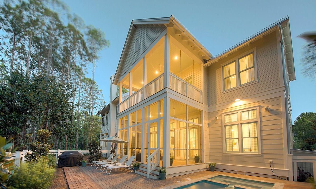 Watercolor House | Last minute discount July 5-11! Watercolor Camp district 5BR w/Pool & Spa