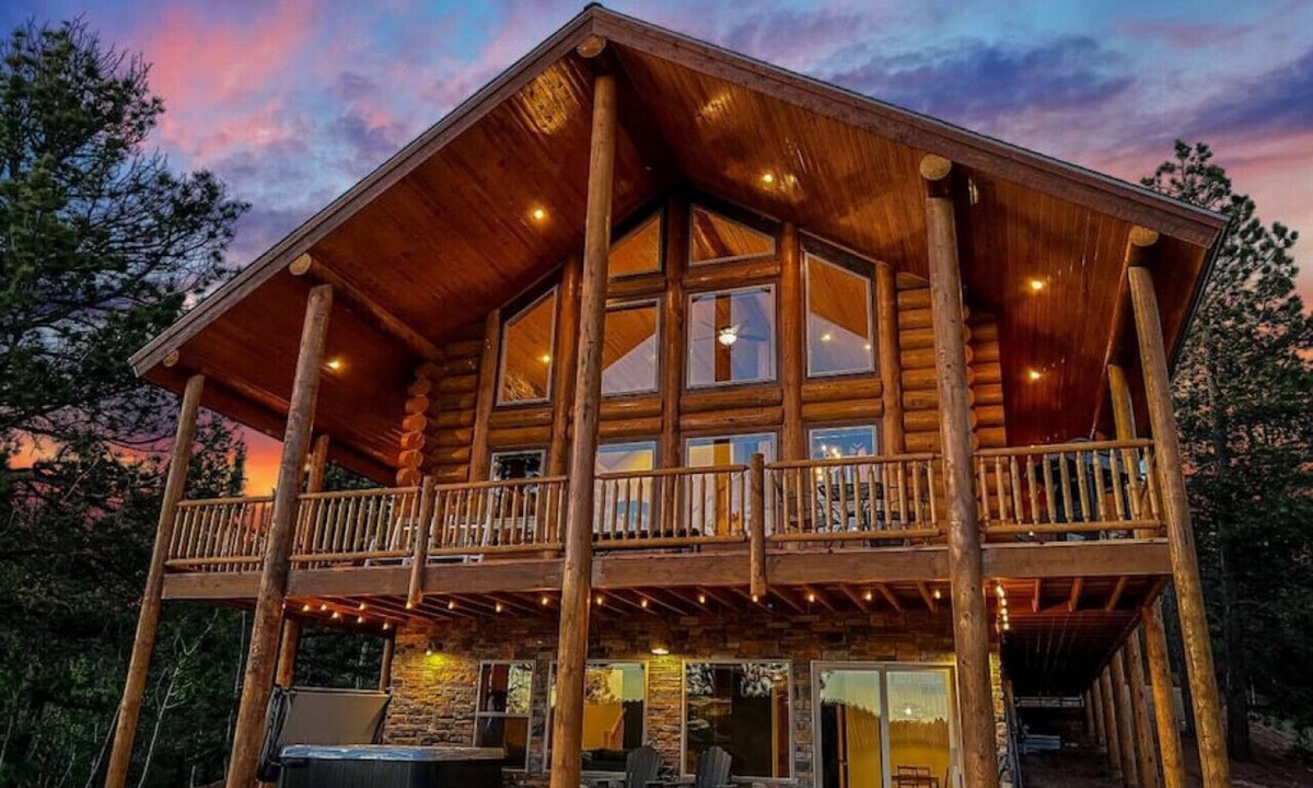 Spring Valley Cabin | Log Cabin | Private Hot Tub | Stunning Lake Views