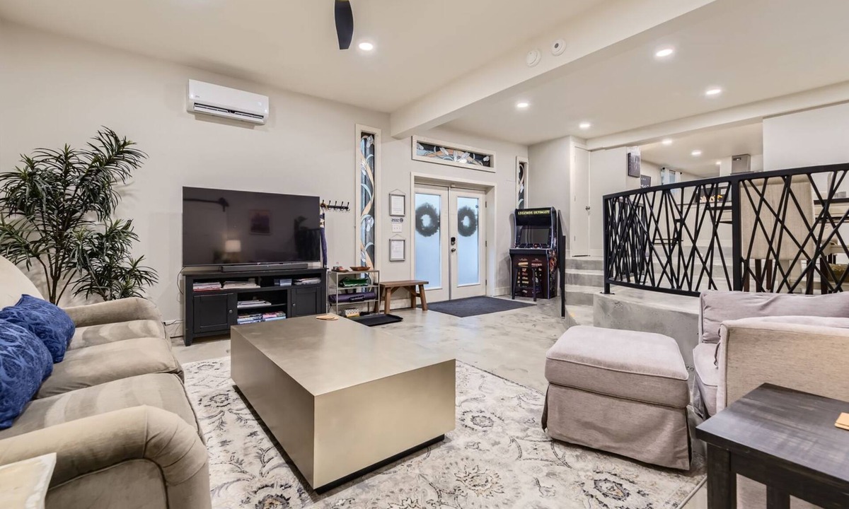 Old North End House | Luxury Escape at 5-Star Madison House in Colorado