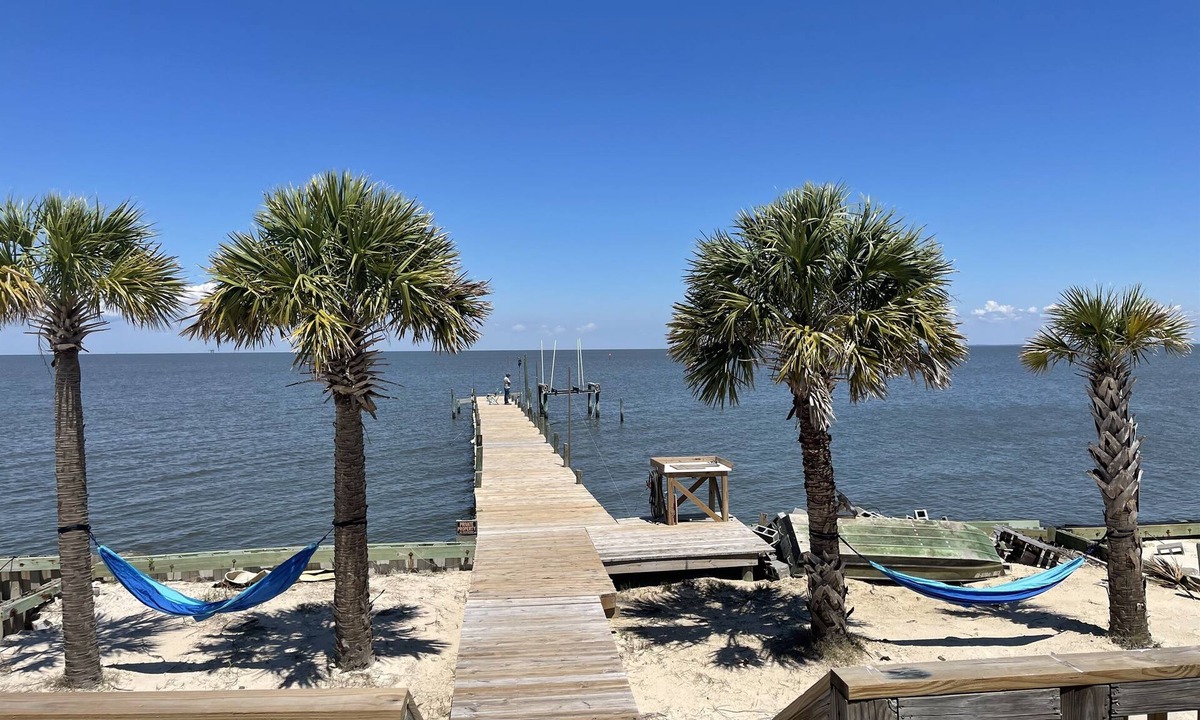 Fort Morgan Pines House | Luxury Home Mobile Bay Waterfront Private Pool 150-Foot Fishing Pier 4Bed 3Bath