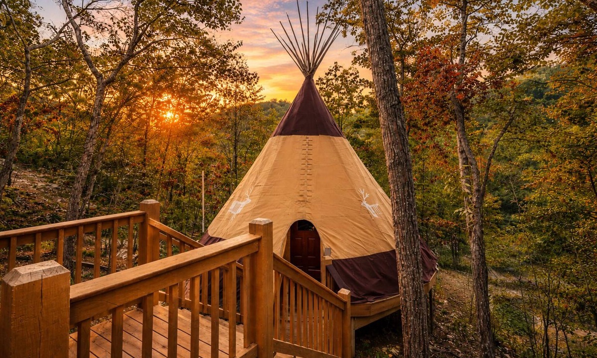 Pigeon Forge Resort | Luxury King Tepee Cabin, Parkside Resort Pigeon Forge Near Dollywood