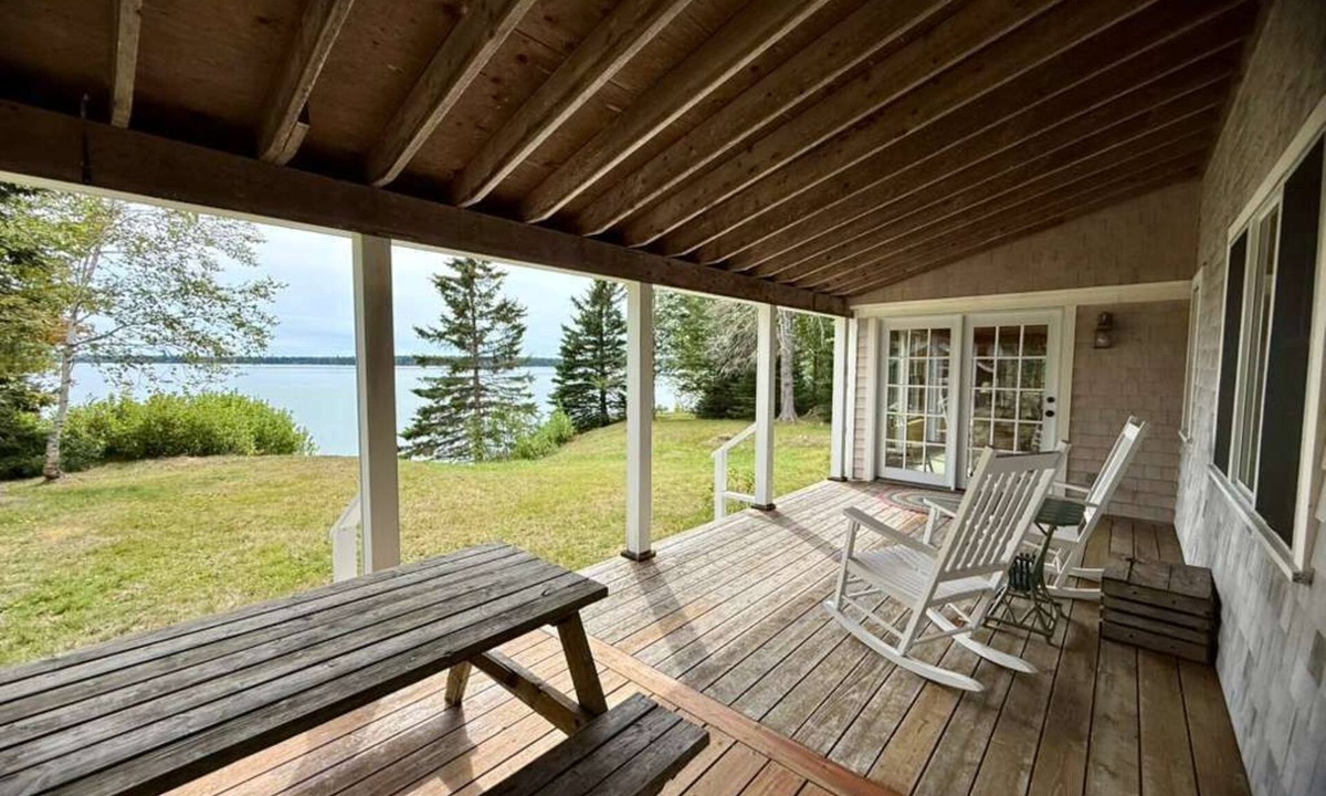 Gouldsboro Cottage | Misty Morning Cottage: Private, secluded, waterfront escape in Gouldsboro, Maine