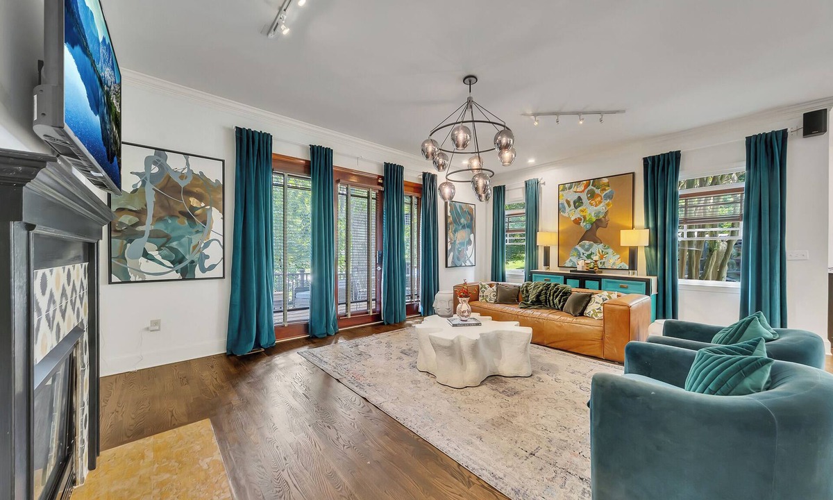 Inman Park House | Modern eclectic 4BR, 3BA home in the heart of Inman Park.