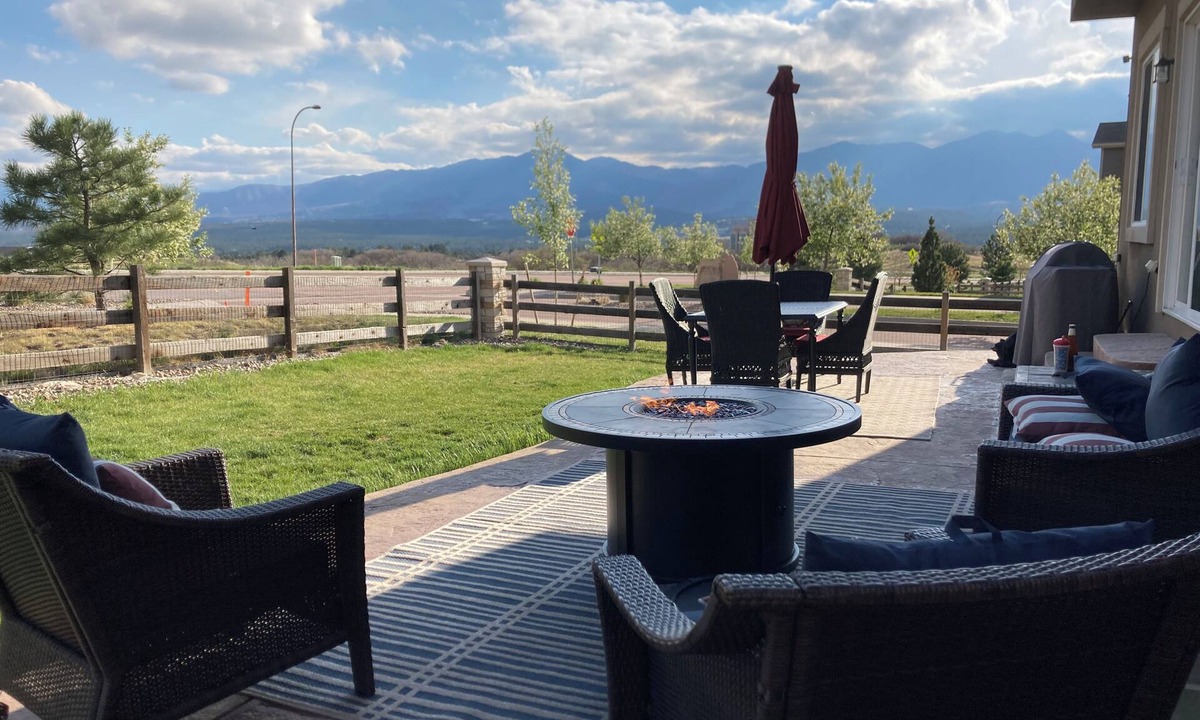 Northgate House | Mountain Views, Air Force Academy, Hot Tub, Pet Friendly, Hiking, Trails, Dining