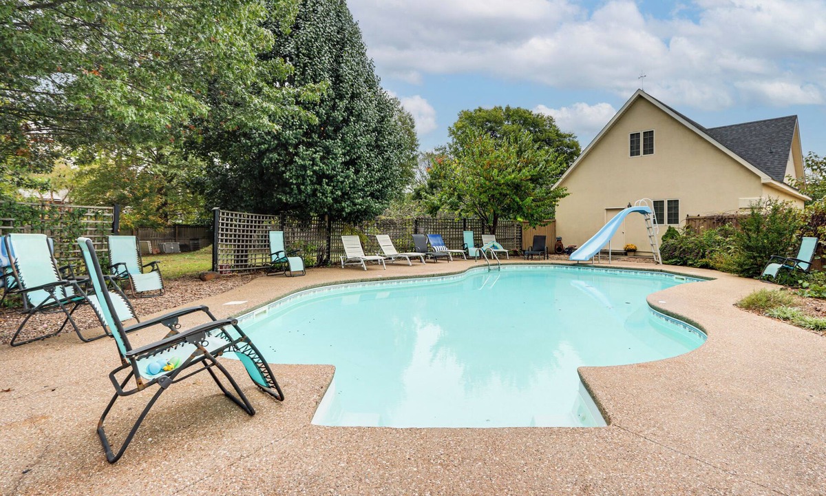 Rogers Apartment | Near Hiking & Biking: Pet-Friendly Rogers Getaway!