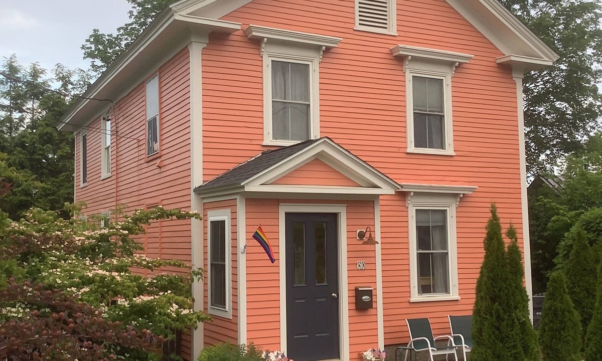 Belfast House | New England style home, front of house is yours!