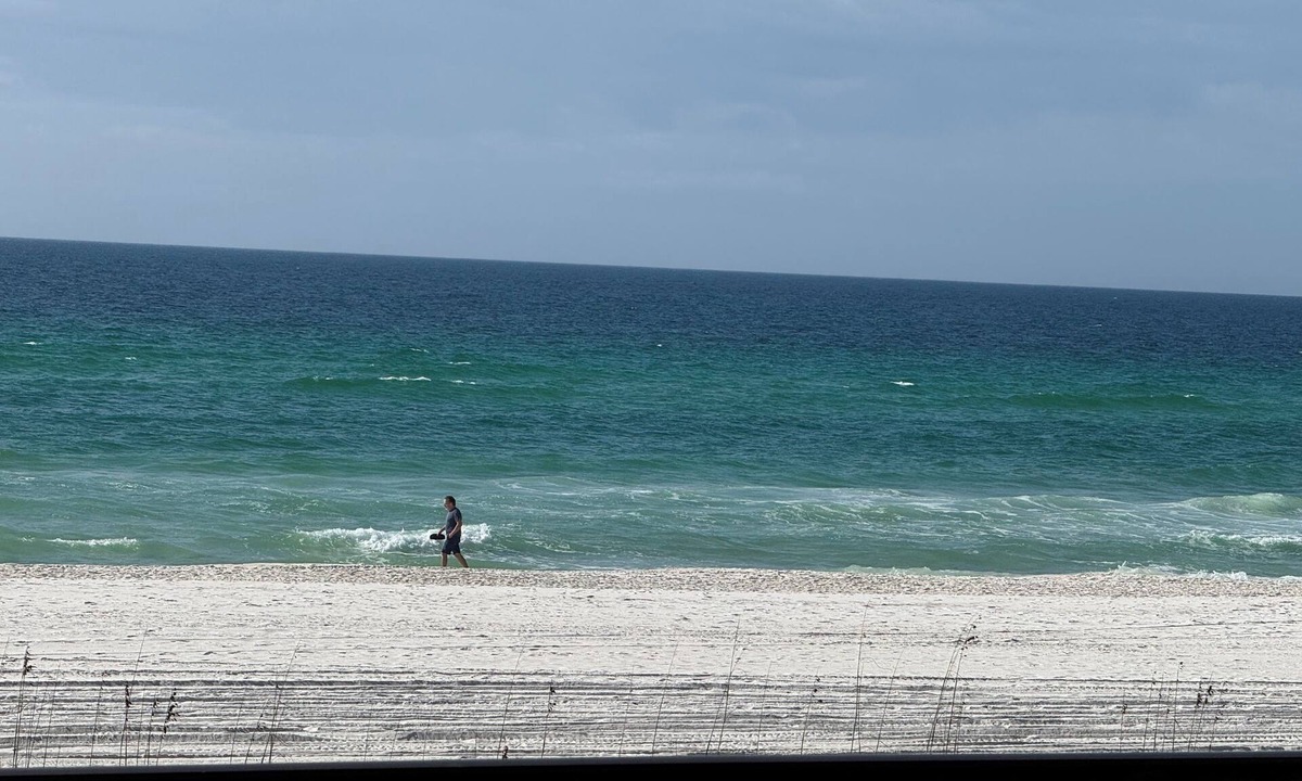 El Centro Beach Condo | NEW LISTING! Beachfront 2 BR, 2 BA.Total remodel Jan. 2026. AquaVista 403W