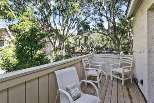 Harbour Town Villa | New Pics! Harbour Town 3BR/3BA - Pool Access - Book Now
