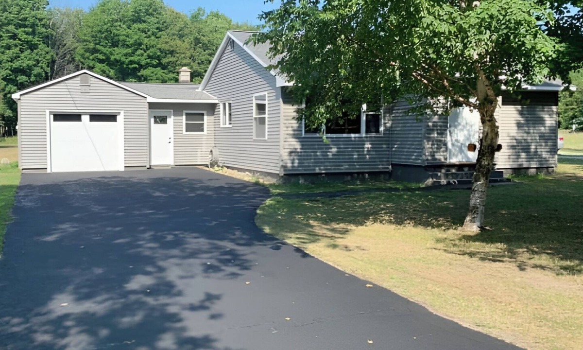 Shingleton House | NEW-Pictured Rocks Paradise! Near Pictured Rocks & Lake Superior!