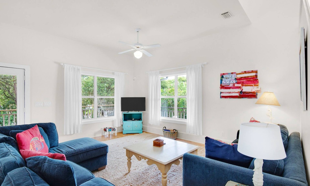 Inlet Beach House | ⭐Only 2 Blocks to Beach~Wraparound Porch + Top Deck~Inlet Rose