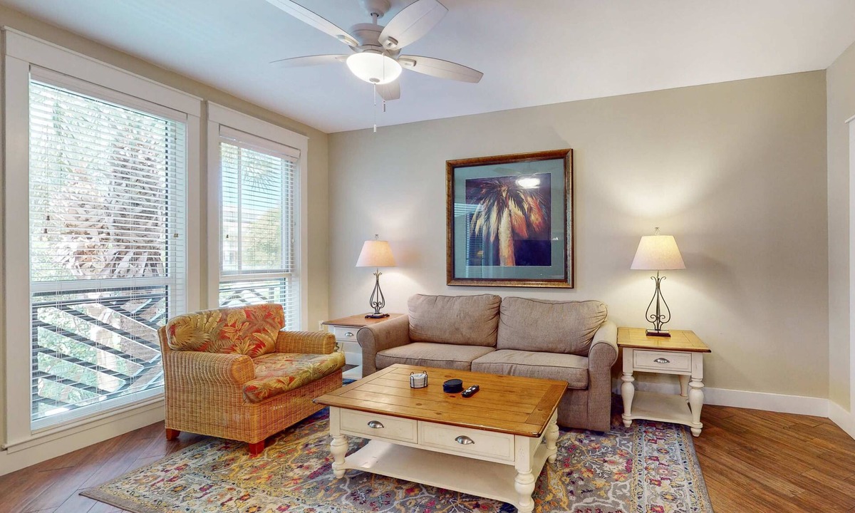 Baytowne Wharf Condo | Pilot House getaway steps to shops & dining with pool & fitness center