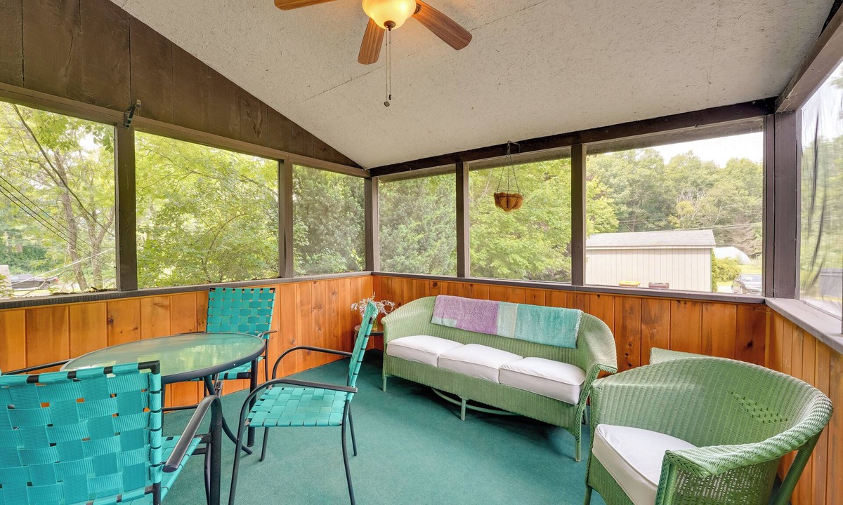Lake George House | Queensbury Lake Home w/Screened Porch