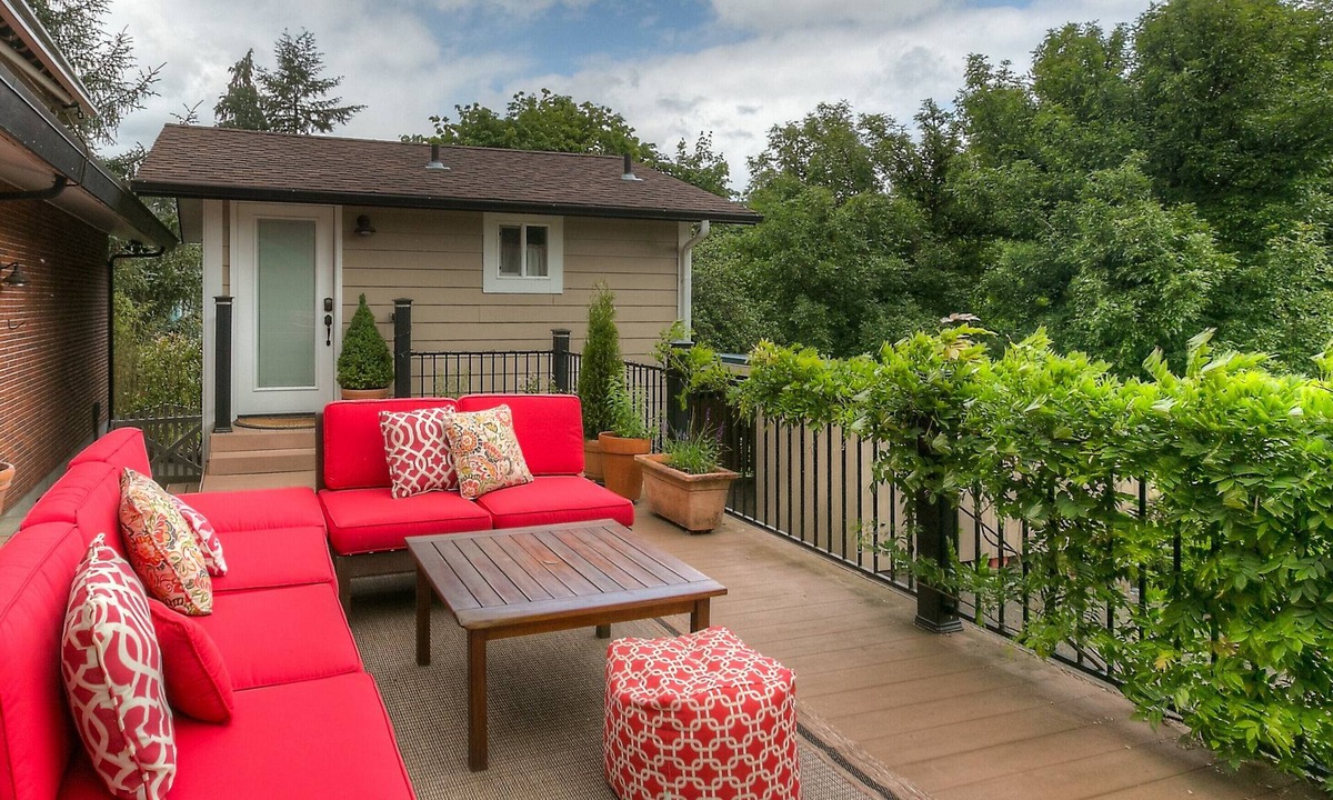 Independence Cottage | Romantic cottage with tranquil outdoor space in Willamette Valley Wine Country