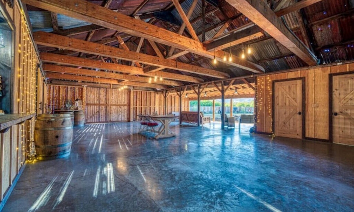 Upper Lake Other | Rustic Farm! Villa+Barn+Glamping+Animal Experience