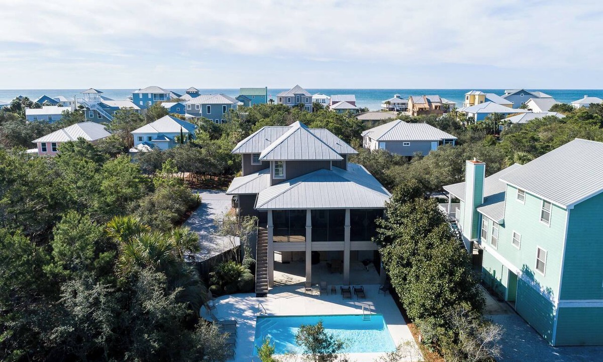 Gulf Trace House | SALE~"Lucky Dog"~Gulf Trace~Heated Pool~Gulf, State Park Views~Beach Gear